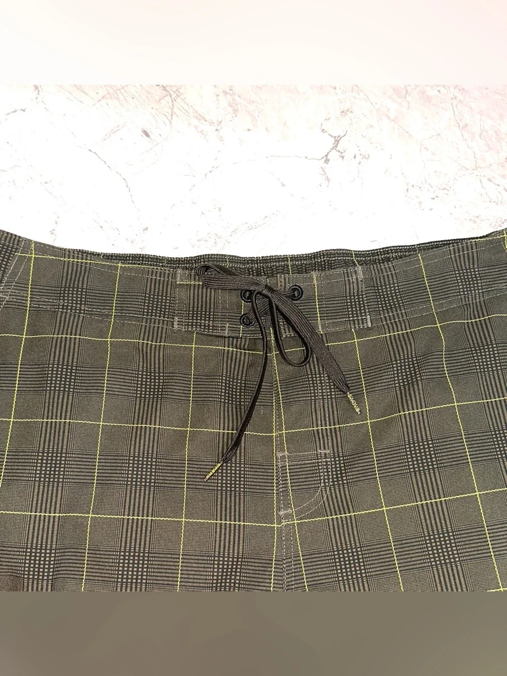 Prana Olive Green Plaid Swim Board Shorts 10” Inseam Size 38 With Pockets